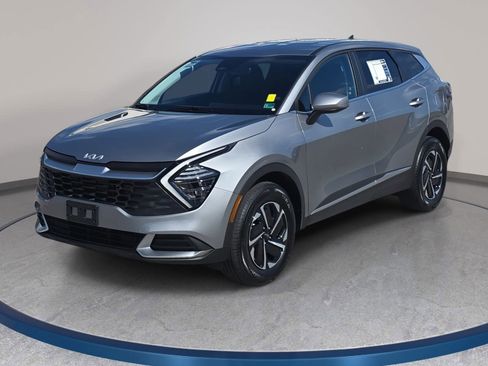 Used 2025 Kia Sportage LX image 1