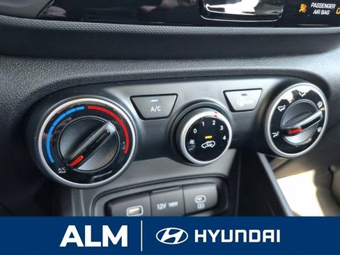 New 2026 Hyundai Venue SE image 21