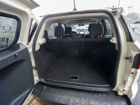 Used 2020 Ford EcoSport SE w/ SE Convenience Package image 31