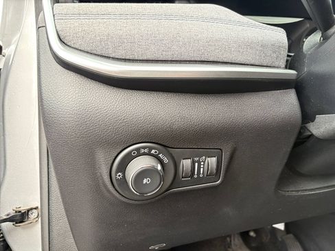 Used 2024 Jeep Compass Latitude AWD/4WD image 32