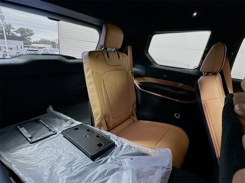 New 2025 Jeep Grand Cherokee L Summit image 29