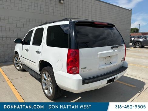 Used 2012 GMC Yukon SLT w/ SLT-2 Equipment Package AWD/4WD image 8