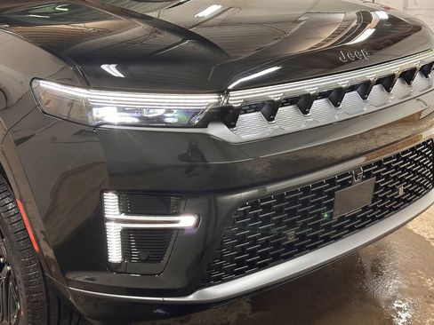 New 2026 Jeep Grand Wagoneer L Limited image 12