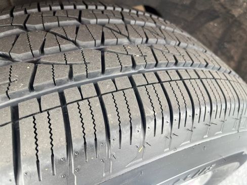 Used 2023 GMC Yukon Denali image 32