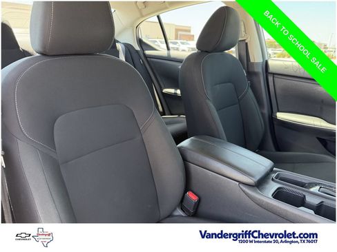 Used 2025 Nissan Sentra S FWD image 24