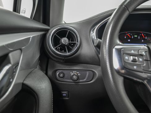 Used 2023 Chevrolet Blazer LT AWD/4WD image 18