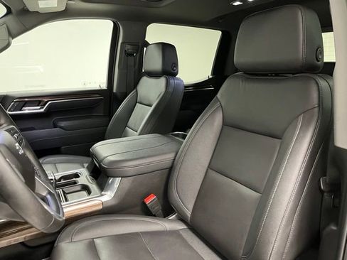 Used 2025 Chevrolet Silverado 1500 RST AWD/4WD image 22