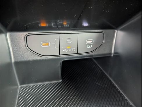 New 2026 Kia Sorento LX FWD image 13