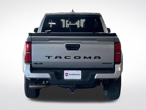 Used 2025 Toyota Tacoma TRD Sport AWD/4WD image 9