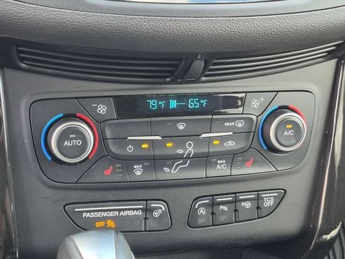 Used 2019 Ford Escape Titanium w/ U9j03 - Titanium Tow Package AWD/4WD image 22