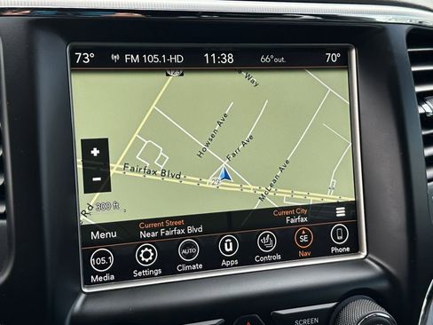 Used 2018 Jeep Grand Cherokee Limited AWD/4WD image 19