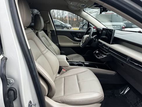 Certified 2024 Lincoln Corsair AWD w/ Equipment Group 101A image 32