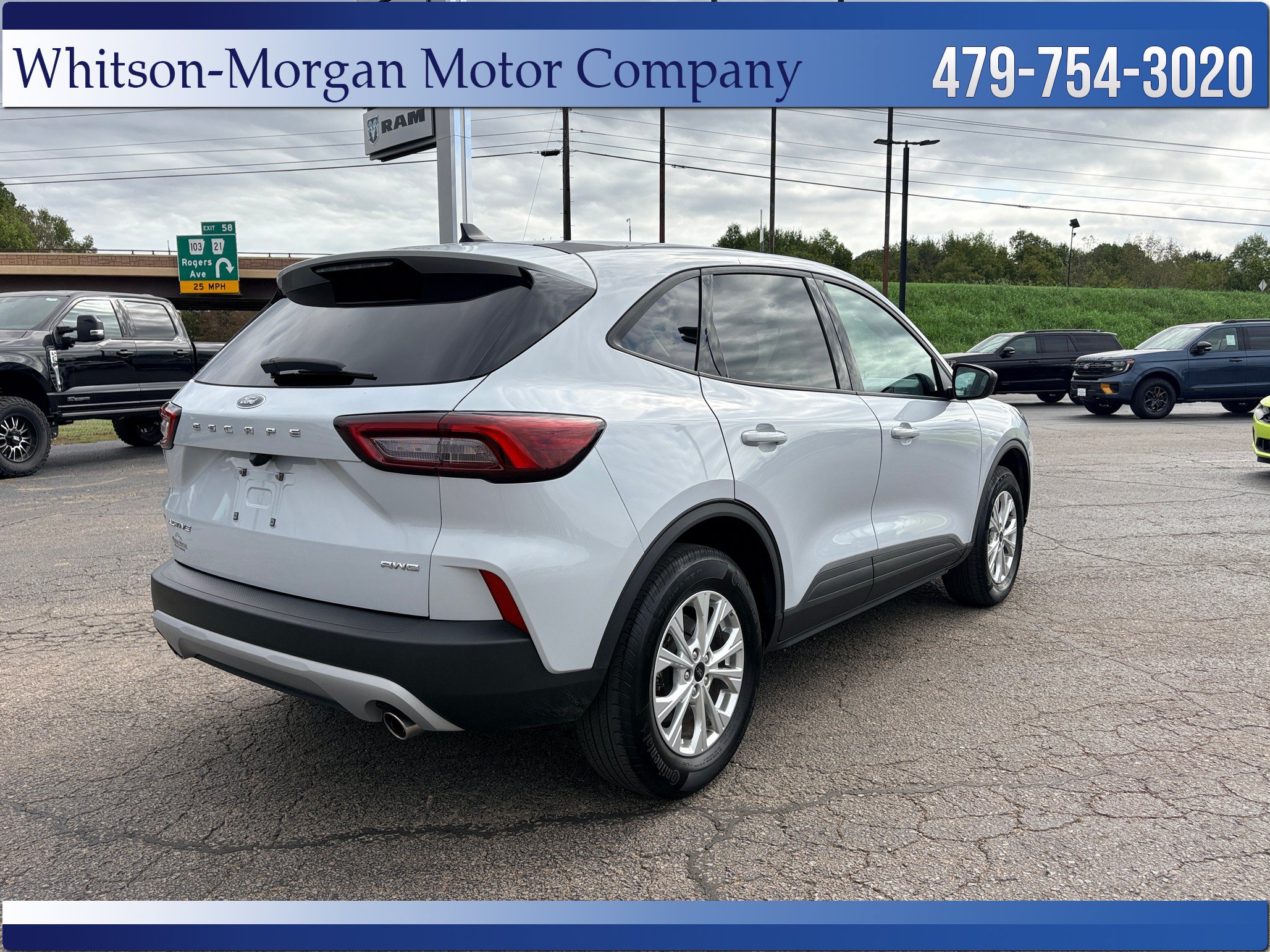 Used 2025 Ford Escape Active AWD/4WD image 5