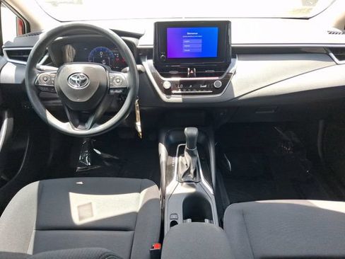 Used 2026 Toyota Corolla LE FWD image 7