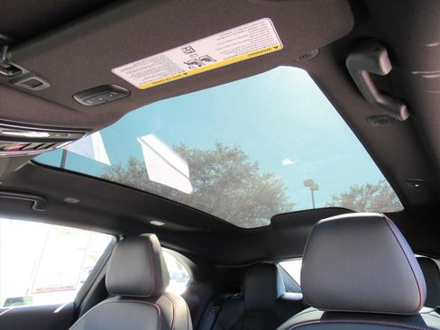 Used 2025 Dodge Charger R/T w/ Sun & Sound Package image 22