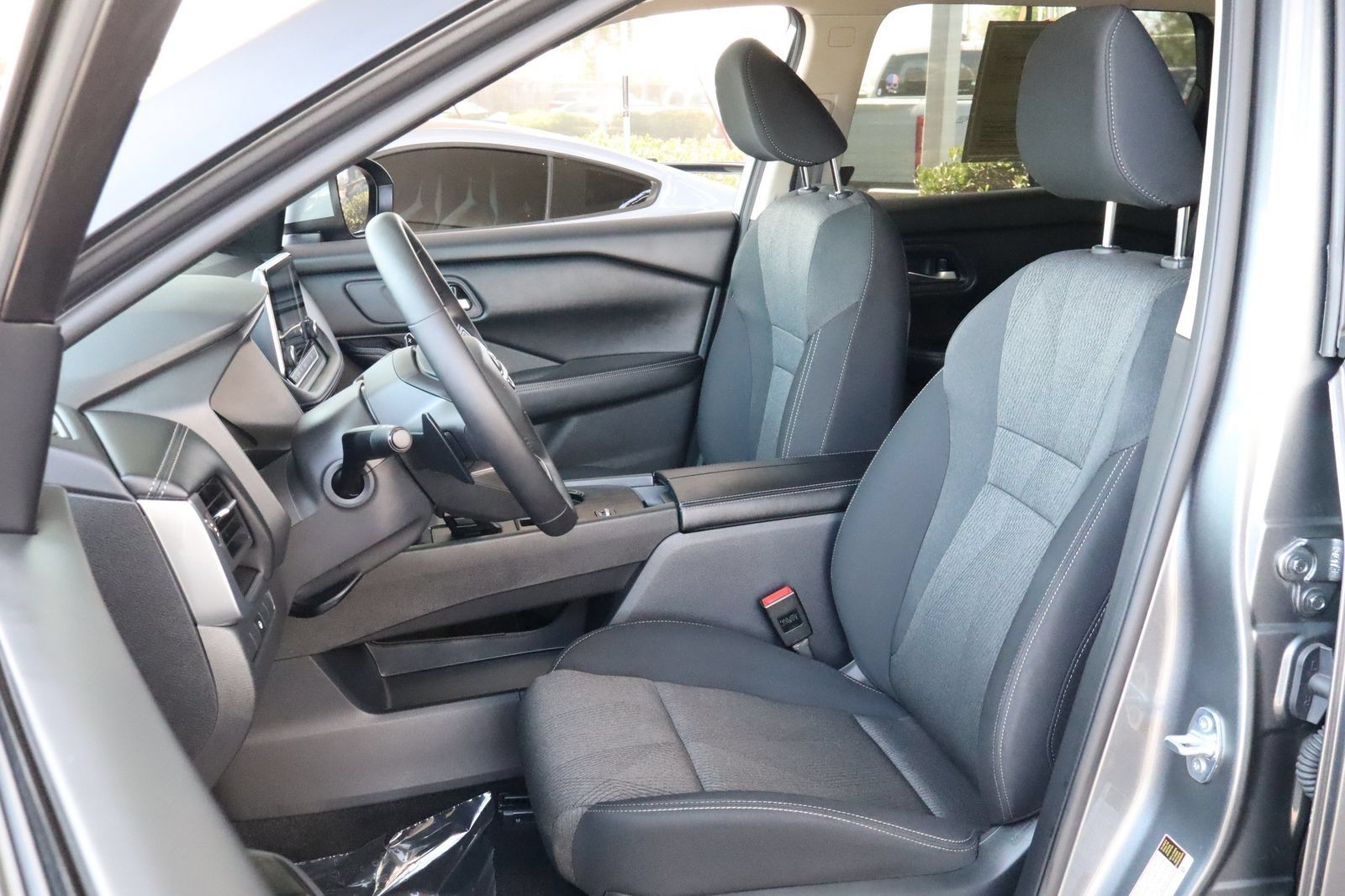 Used 2026 Nissan Rogue SV FWD image 20