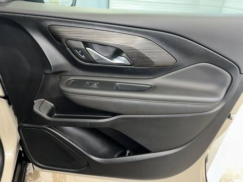 Certified 2023 GMC Terrain SLT w/ Elevation Edition image 34