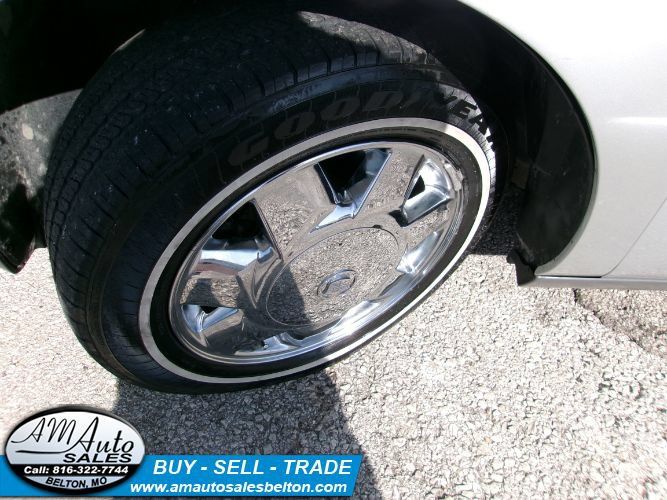 Used 2004 Cadillac De Ville Hearse FWD image 24