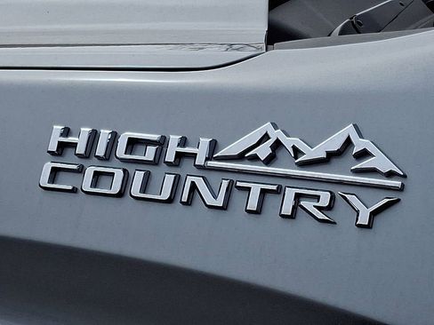 New 2026 Chevrolet Silverado 1500 High Country w/ High Country Premium Package AWD/4WD image 21