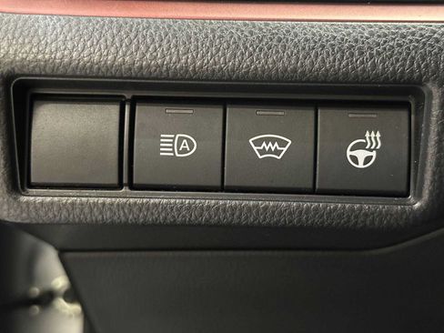 Used 2024 Toyota Prius Prime FWD image 18
