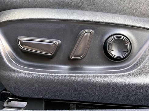 Used 2024 Toyota Camry SE FWD image 34