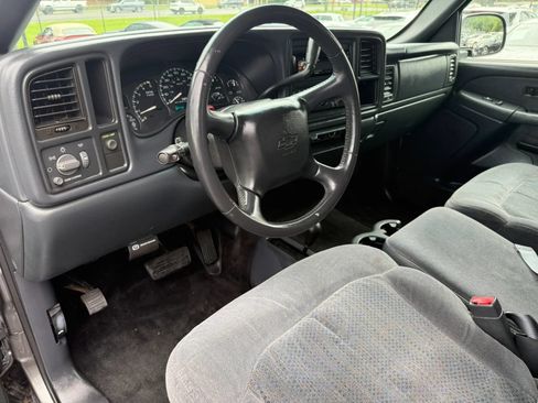 Used 2002 Chevrolet Silverado 2500 LS AWD/4WD image 9