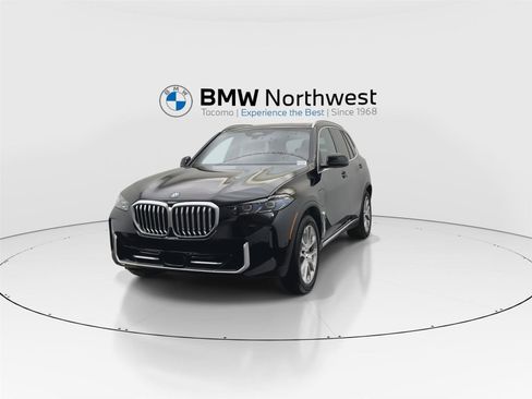 Used 2026 BMW X5 xDrive50e w/ Climate Comfort Package image 8