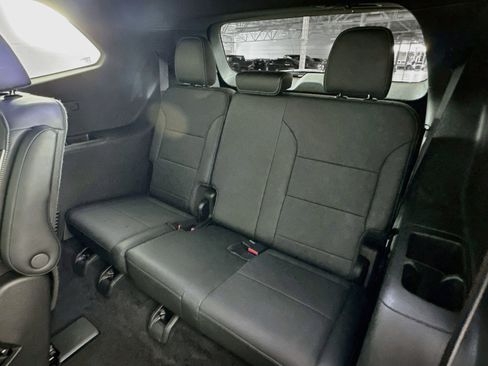 Used 2025 Buick Enclave Preferred FWD image 29