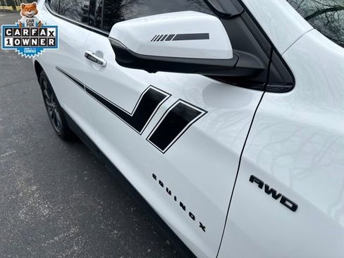 Used 2022 Chevrolet Equinox RS w/ Infotainment Package image 12