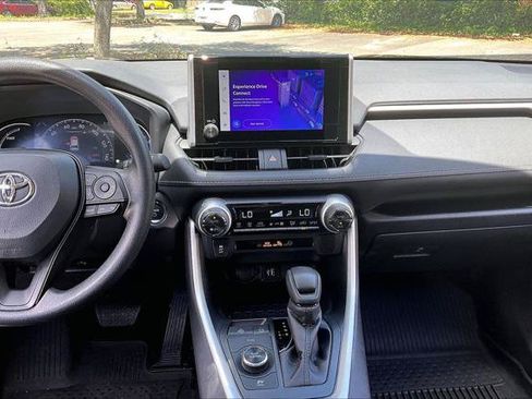 Certified 2025 Toyota RAV4 XLE w/ Convenience Package AWD/4WD image 9