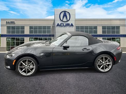 Used 2023 MAZDA MX-5 Miata Grand Touring image 3