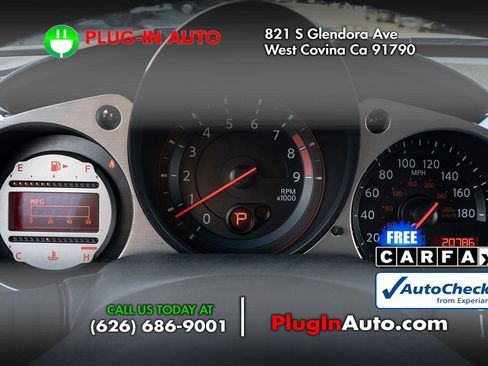 Used 2010 Nissan 370Z Touring image 16