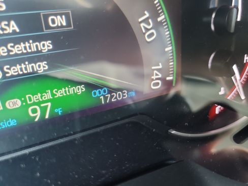 Certified 2024 Toyota RAV4 LE FWD image 31
