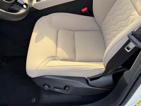 New 2026 Volvo XC90 B6 Plus w/ Protection Package Premier image 12