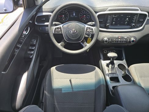 Used 2020 Kia Sorento L FWD image 21