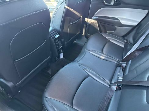 Used 2025 Jeep Compass Limited AWD/4WD image 8