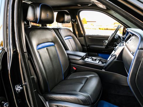 Used 2021 Rolls-Royce Cullinan image 36