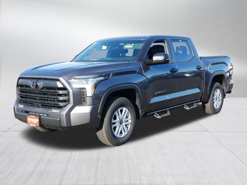 Used 2025 Toyota Tundra SR5 image 3