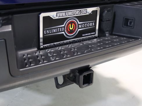 Used 2024 Nissan Titan PRO-4X w/ Pro-4x Convenience Package image 14