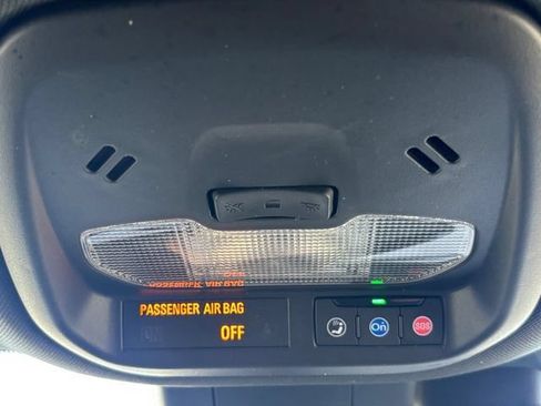 Used 2024 Chevrolet Trax RS w/ Driver Confidence Package FWD image 31