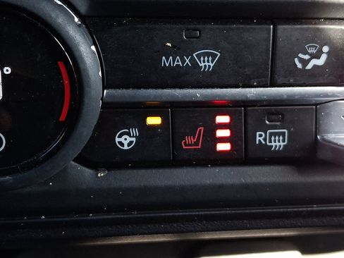 Used 2023 Ford Bronco Wildtrak image 24