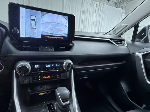 Used 2023 Toyota RAV4 Limited AWD/4WD image 22