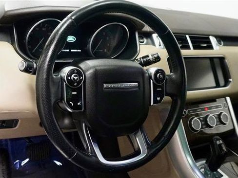 Used 2014 Land Rover Range Rover Sport HSE image 12