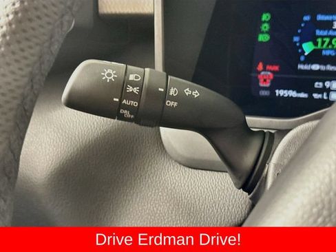 Certified 2025 Toyota Sequoia TRD Pro AWD/4WD image 15