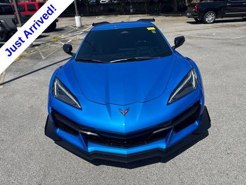 Used 2026 Chevrolet Corvette Z06 w/ Z07 Performance Package RWD image 8