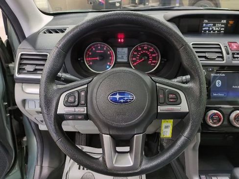 Used 2018 Subaru Forester 2.5i Premium w/ All-Weather Package AWD/4WD image 4