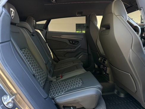 Used 2024 Lamborghini Urus S image 24