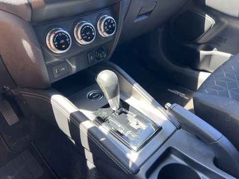 Used 2025 Mitsubishi Outlander Sport AWD image 14