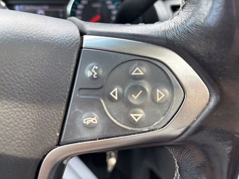 Used 2018 Chevrolet Suburban LT AWD/4WD image 16