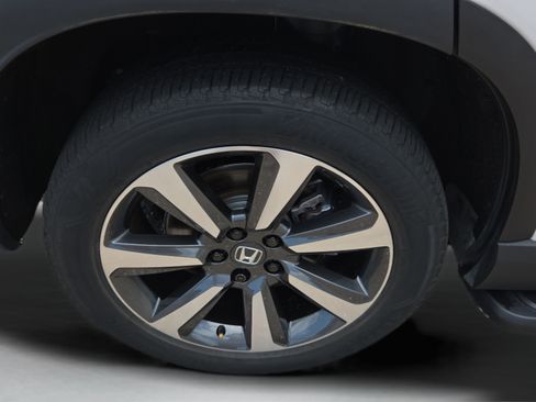 Certified 2024 Honda Pilot Elite image 37